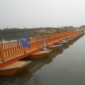 船體式浮橋